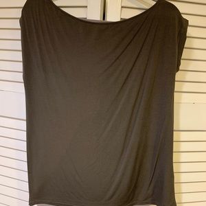 Plain olive short sleeve tee